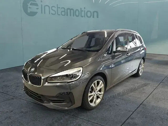 Gebraucht BMW 218 Gran Tourer Advantage 150 PS (110 kW) 2020 Schwarz Van / Kleinbus