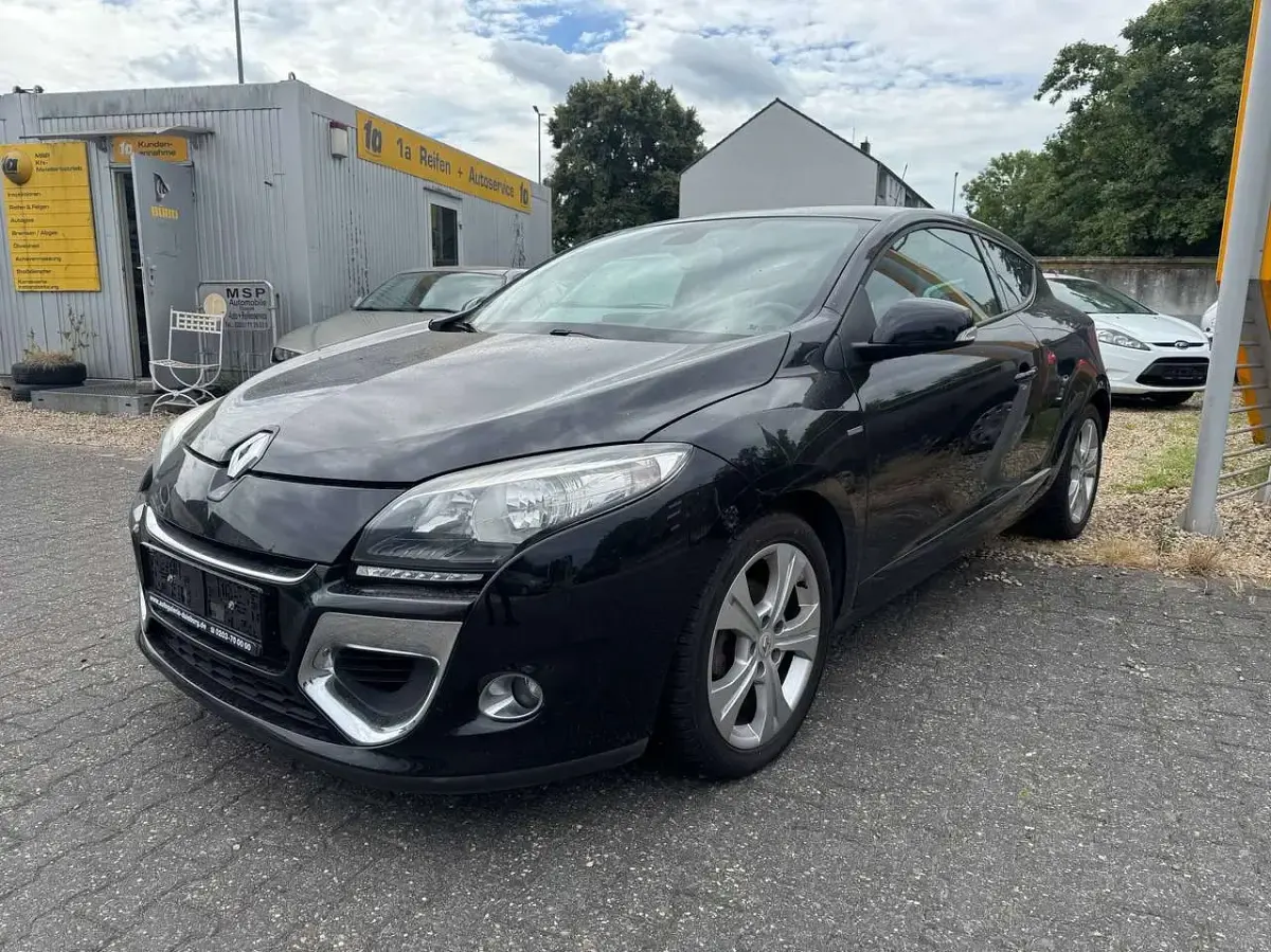 Gebraucht Renault Mégane Coupé Bose Edition 131 PS (96 kW) 2012 Sternenschwarz Coupé