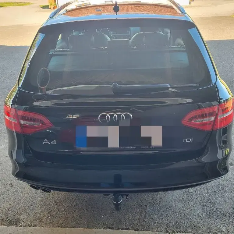 Gebraucht Audi A4 S-Line 177 PS (130 kW) 2012 Schwarz Kombi
