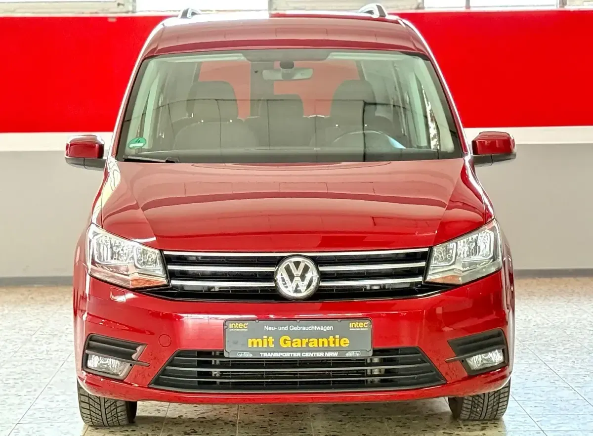 Gebraucht VW Caddy 102 PS (75 kW) 2016 Rot Van / Kleinbus