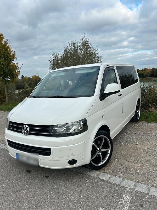 Gebraucht VW T5 Startline 140 PS (102 kW) 2011 Weiß Van