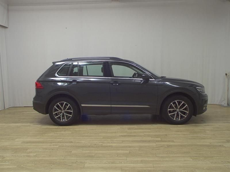 Grau Gebraucht 2020 VW Tiguan Comfortline SUV | 17.880 € (Superpreis) - Bild 1/4
