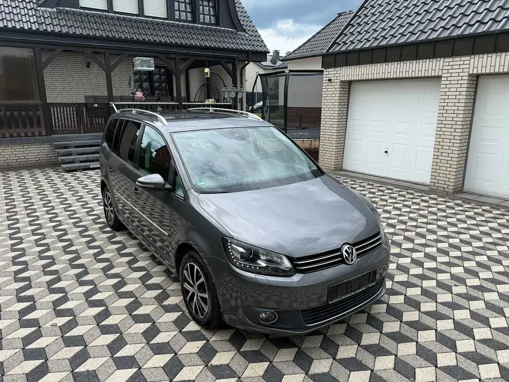 Gebraucht VW Touran S 140 PS (102 kW) 2013 Grau Van / Kleinbus