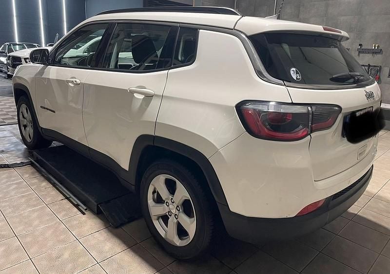 Gebraucht Jeep Compass Longitude 140 PS (102 kW) 2019 Weiß SUV