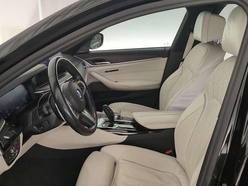 Gebraucht BMW 540 Luxury Line 340 PS (250 kW) 2021 Black sapphire metallic Kombi