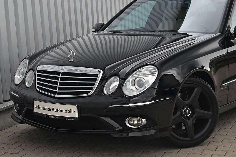 Schwarz Gebraucht 2007 Mercedes E350 AMG Kombi | 7.991 € (Fairer Preis) - Bild 1/4