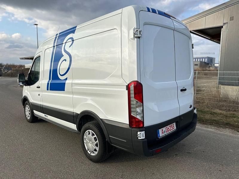 Gebraucht Ford Transit Trend 170 PS (125 kW) 2016 Weiß Van / Kleinbus