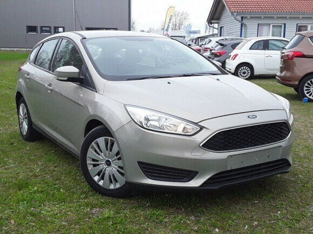Brugt Ford Focus 101 HK (74 kW) 2015 Grå Sedan
