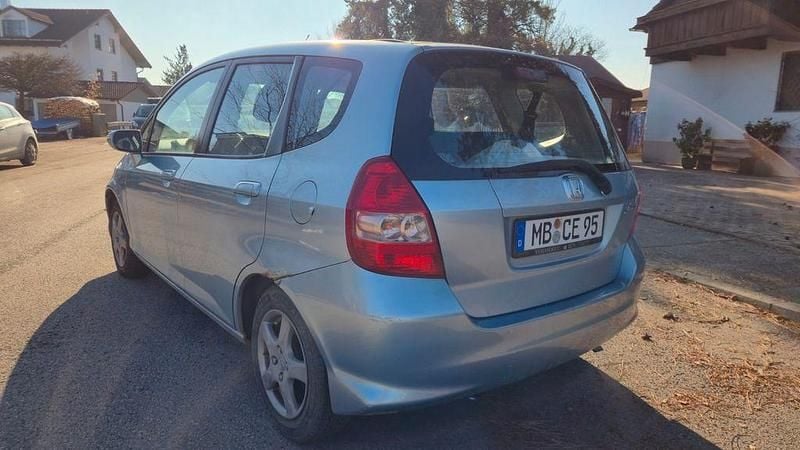 Gebraucht Honda Jazz LS 83 PS (61 kW) 2008 Blau Kleinwagen