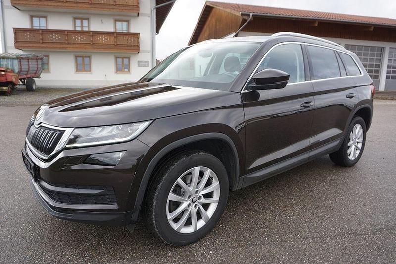 Schwarz Gebraucht 2020 Skoda Kodiaq Style SUV | 20.700 € (Guter Preis) - Bild 1/4