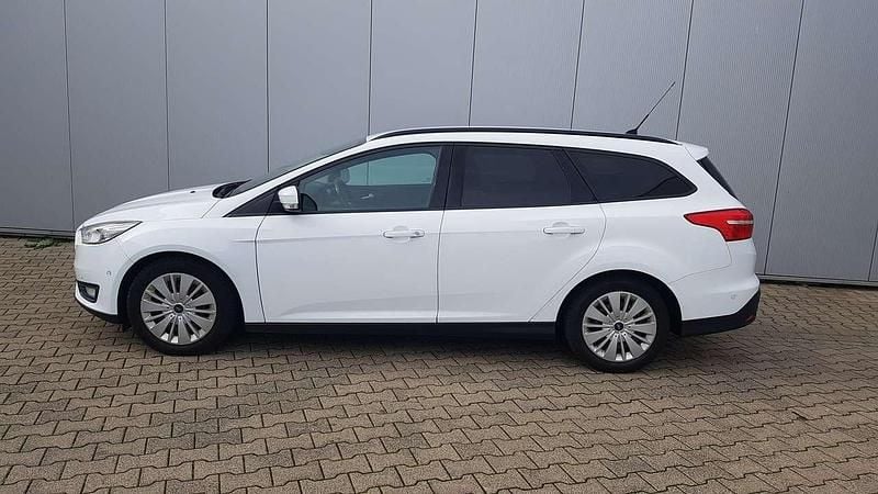 Gebraucht Ford Focus Business Edition 101 PS (74 kW) 2014 Weiß Kombi