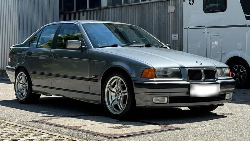 Second-hand BMW 320 150 CP (110 kW) 1996 Gri Berlinǎ