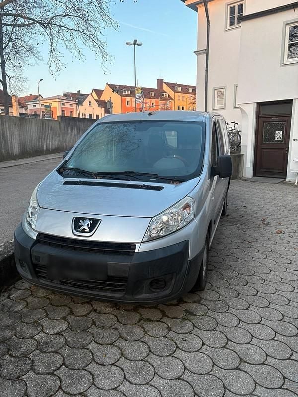 Gebraucht Peugeot Expert 120 PS (88 kW) 2011 Silber Van
