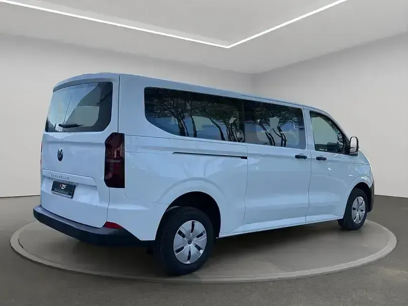 Używany VW Caravelle Basis 150 KM (110 kW) 2025 Biały Van