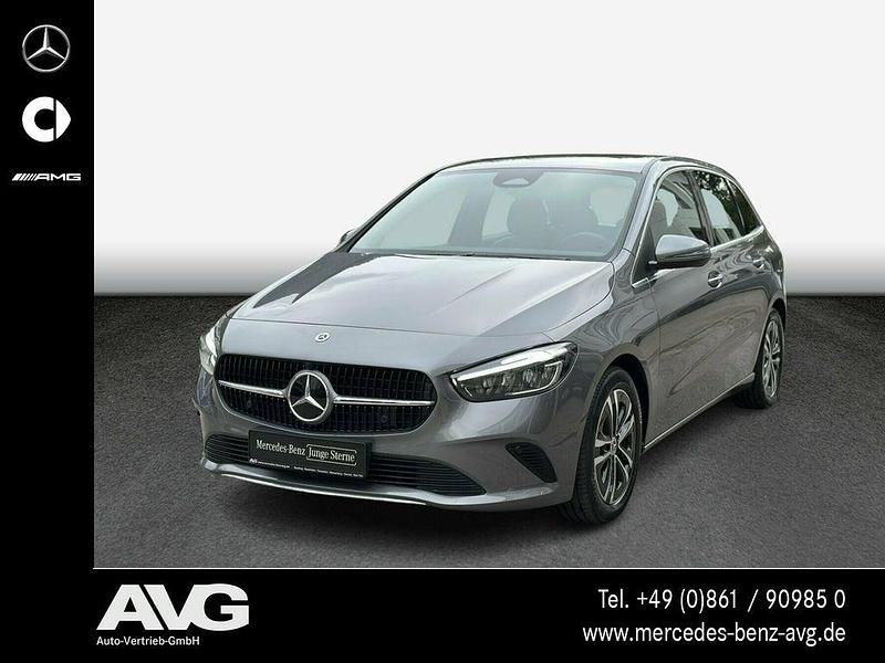 Grau Gebraucht 2024 Mercedes B220 Advanced Van / Kleinbus | 29.990 € - Bild 1/4