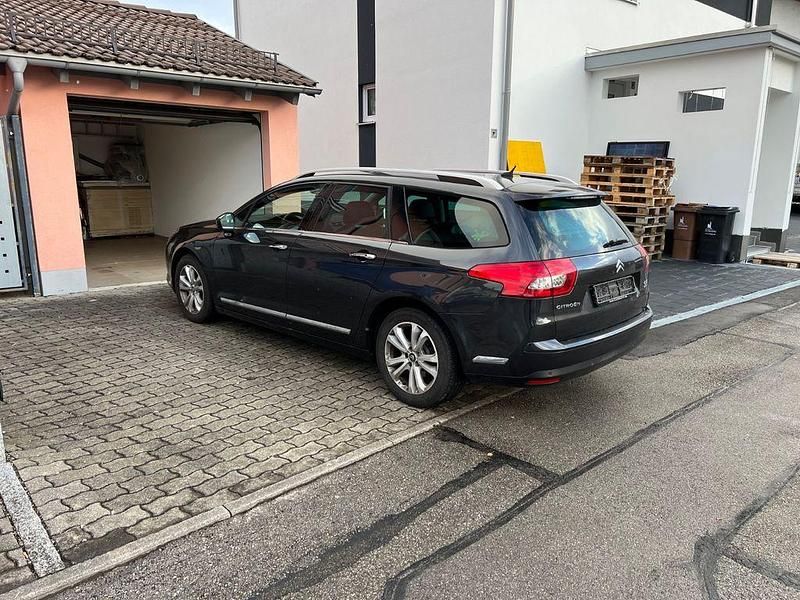 Schwarz Gebraucht 2011 Citroën C5 Exclusive Kombi | 6.800 € (Fairer Preis) - Bild 1/4