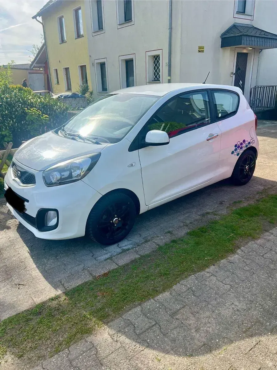 Używany Kia Picanto 69 KM (50 kW) 2013 Biały Hatchback