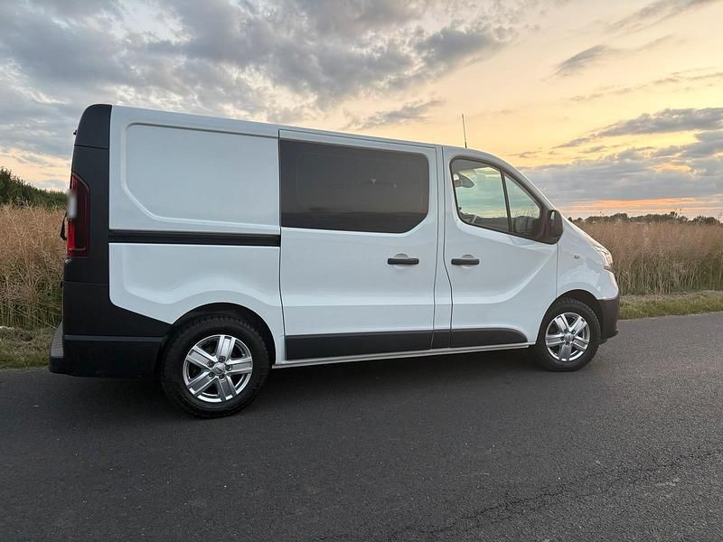 Gebraucht Renault Trafic 145 PS (106 kW) 2020 Weiß Van / Kleinbus