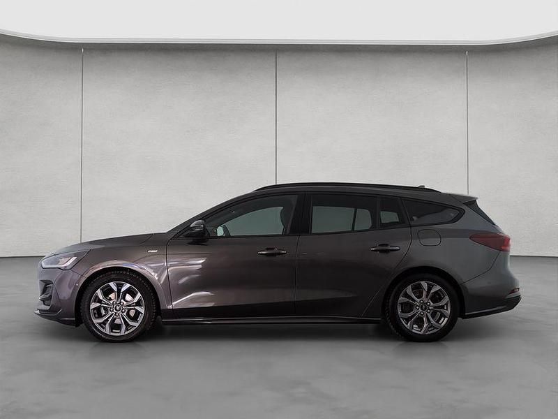 Gebraucht Ford Focus ST-Line X 155 PS (114 kW) 2024 Magnetic metallic Kombi