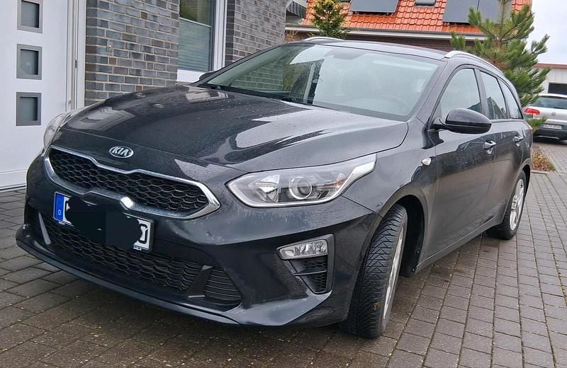 Gebraucht Kia Ceed Sportswagon 100 PS (73 kW) 2020 Schwarz Kombi