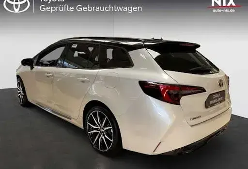 Neu Toyota Corolla Sport 184 PS (135 kW) 2025 Weiß Kombi