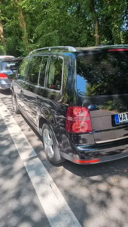 Gebraucht VW Touran 140 PS (102 kW) 2009 Schwarz Van / Kleinbus