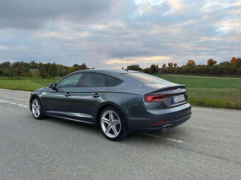 Gebraucht Audi A5 Sportback Design 190 PS (139 kW) 2018 Grau Kleinwagen