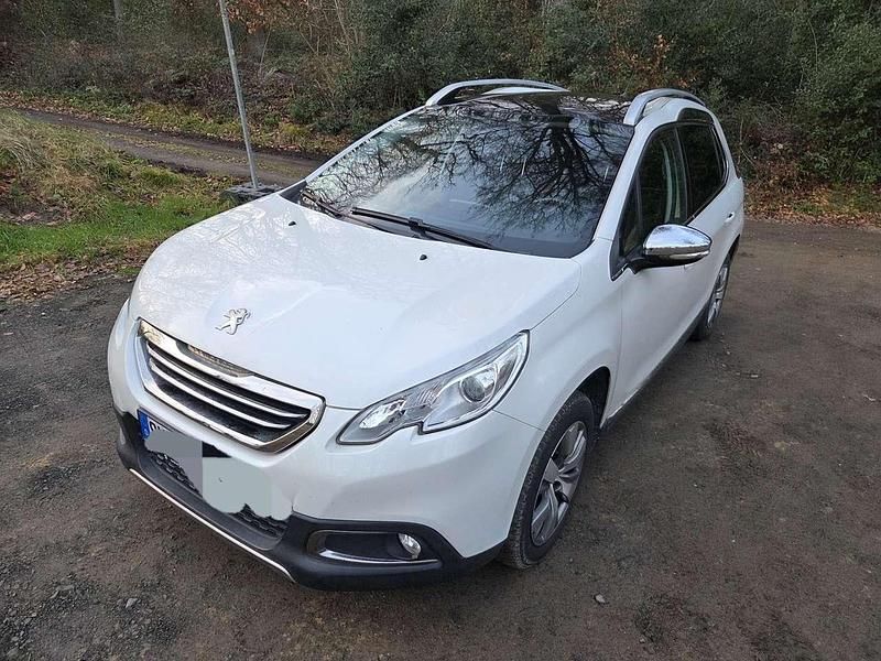 Gebraucht Peugeot 2008 Allure 120 PS (88 kW) 2013 Weiß SUV