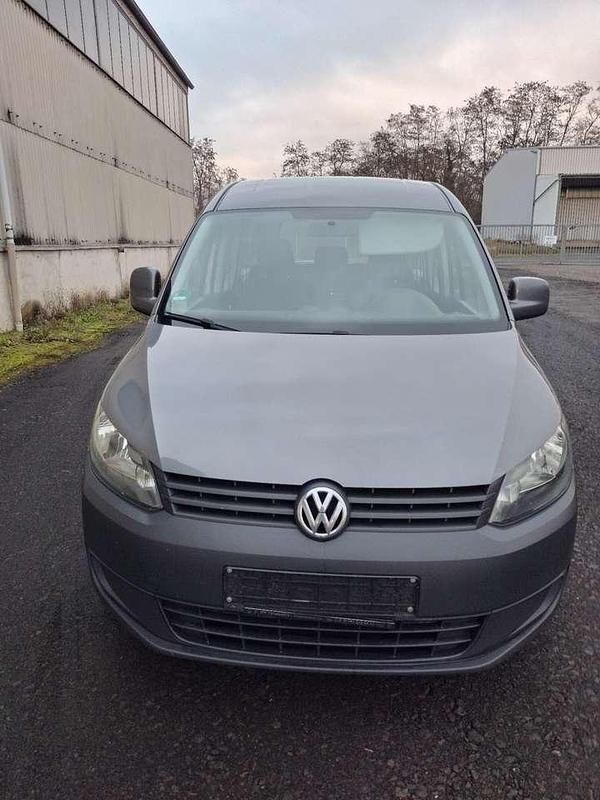 Używany VW Caddy Maxi Team 102 KM (75 kW) 2015 Szary Minivan