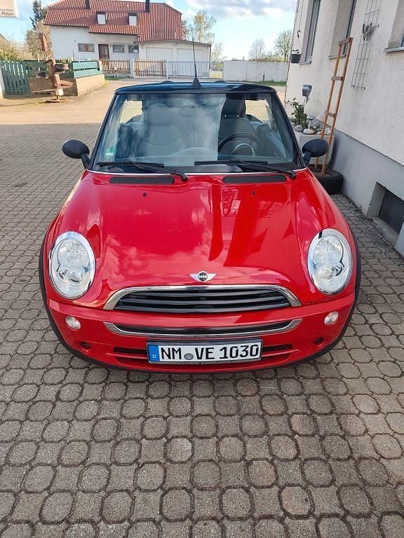 Gebraucht Mini Cooper Cabriolet 90 PS (66 kW) 2006 Rot Cabrio