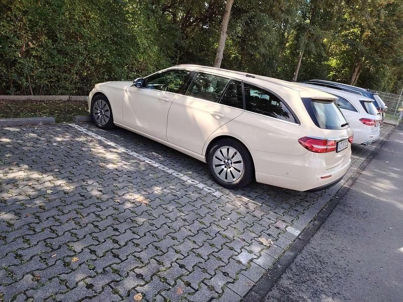 Gebraucht Mercedes E200 160 PS (117 kW) 2019 Kombi