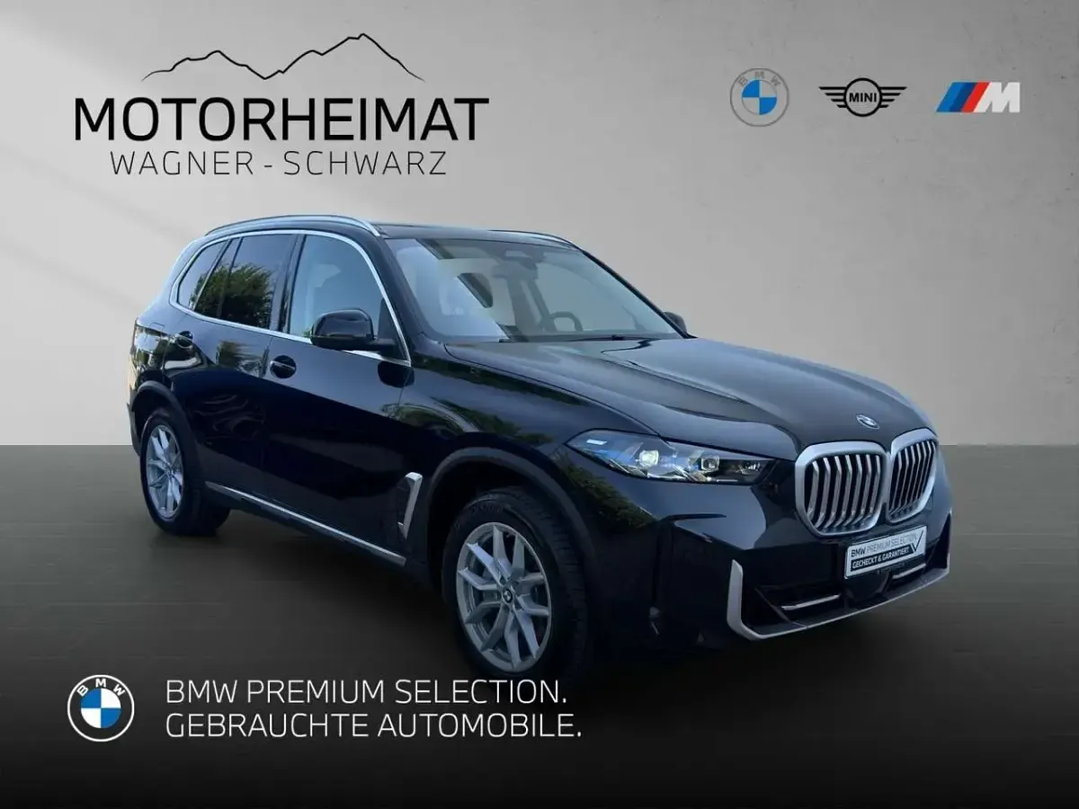 Gebraucht BMW X5 Sport Line 286 PS (210 kW) 2025 Black sapphire SUV