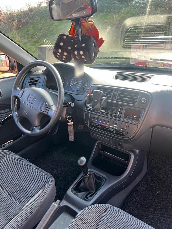Gebraucht Honda Civic 95 PS (69 kW) 1996 Rot Kleinwagen