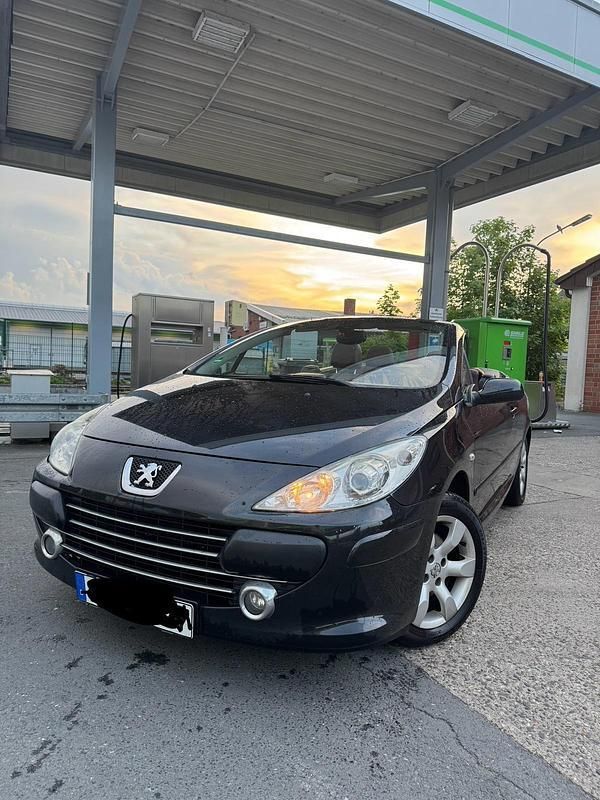 Schwarz Gebraucht 2007 Peugeot 307 CC Cabrio | 2.000 € (Fairer Preis) - Bild 1/4