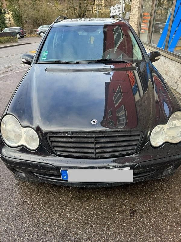 Gebraucht Mercedes 220 150 PS (110 kW) 2005 Schwarz Kombi