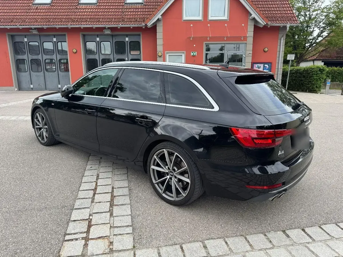 Gebraucht Audi A4 Sport 272 PS (200 kW) 2015 Schwarz Kombi
