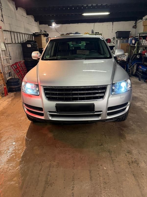 Grau Gebraucht 2005 VW Touareg R SUV | 3.700 € - Bild 1/4