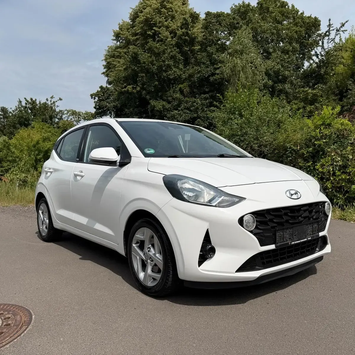 Gebraucht Hyundai i10 67 PS (49 kW) 2020 Weiß Kleinwagen