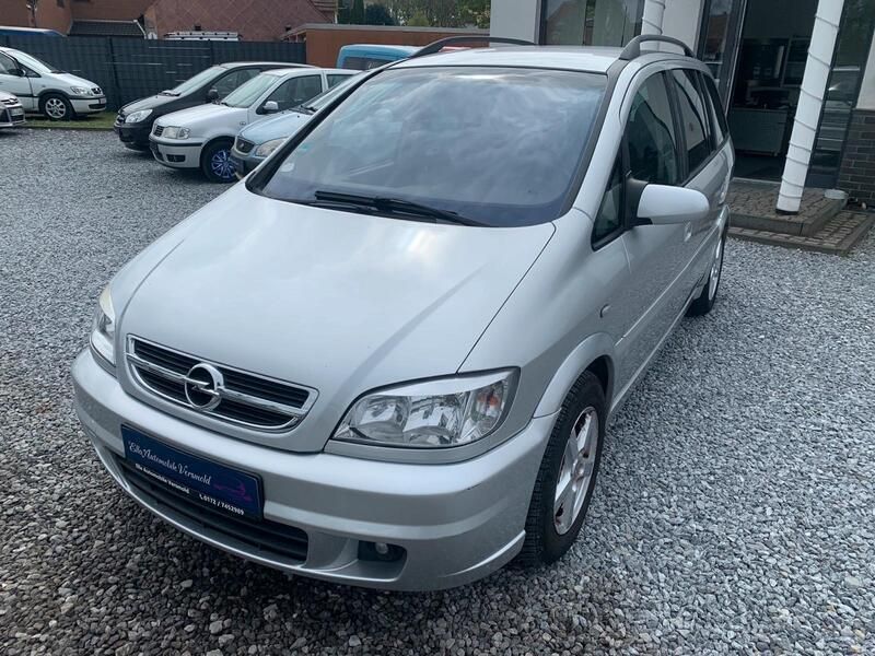 Silber Gebraucht 2005 Opel Zafira Edition Van / Kleinbus | 2.499 € (Etwas zu teuer) - Bild 1/4