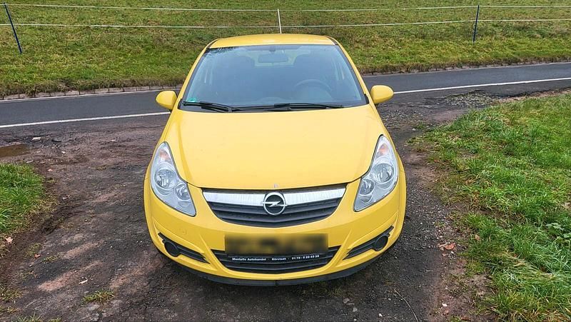 Gelb Gebraucht 2009 Opel Corsa S Coupé | 900 € (Superpreis) - Bild 1/4