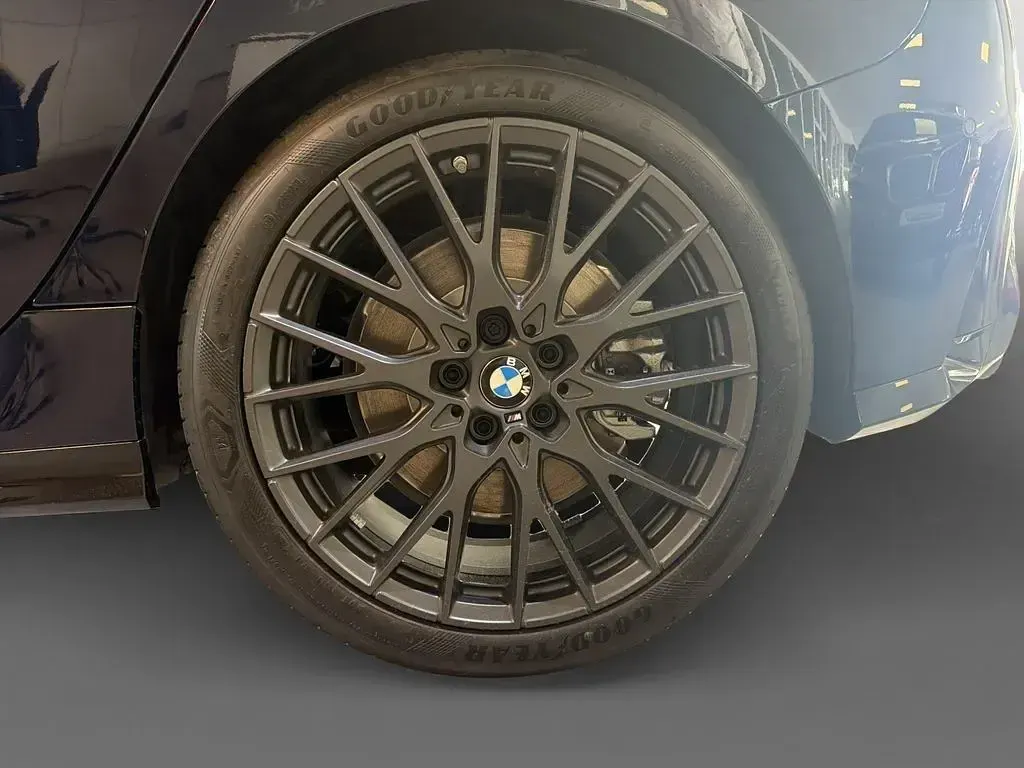 Neu BMW M135 M Performance 300 PS (220 kW) 2026 Blau Kleinwagen