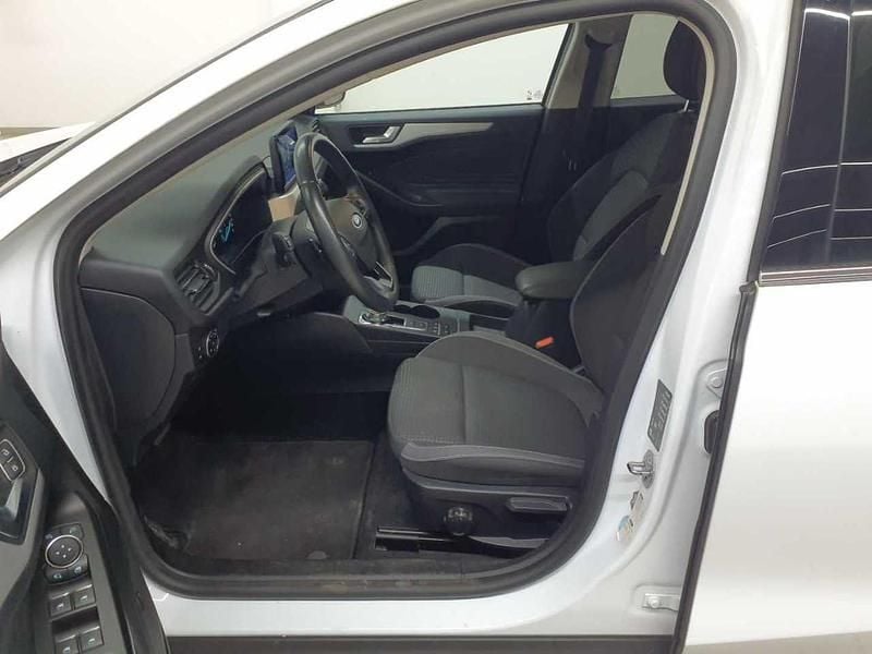 Gebraucht Ford Focus Cool & Connect 125 PS (91 kW) 2020 Frostweiß Kombi