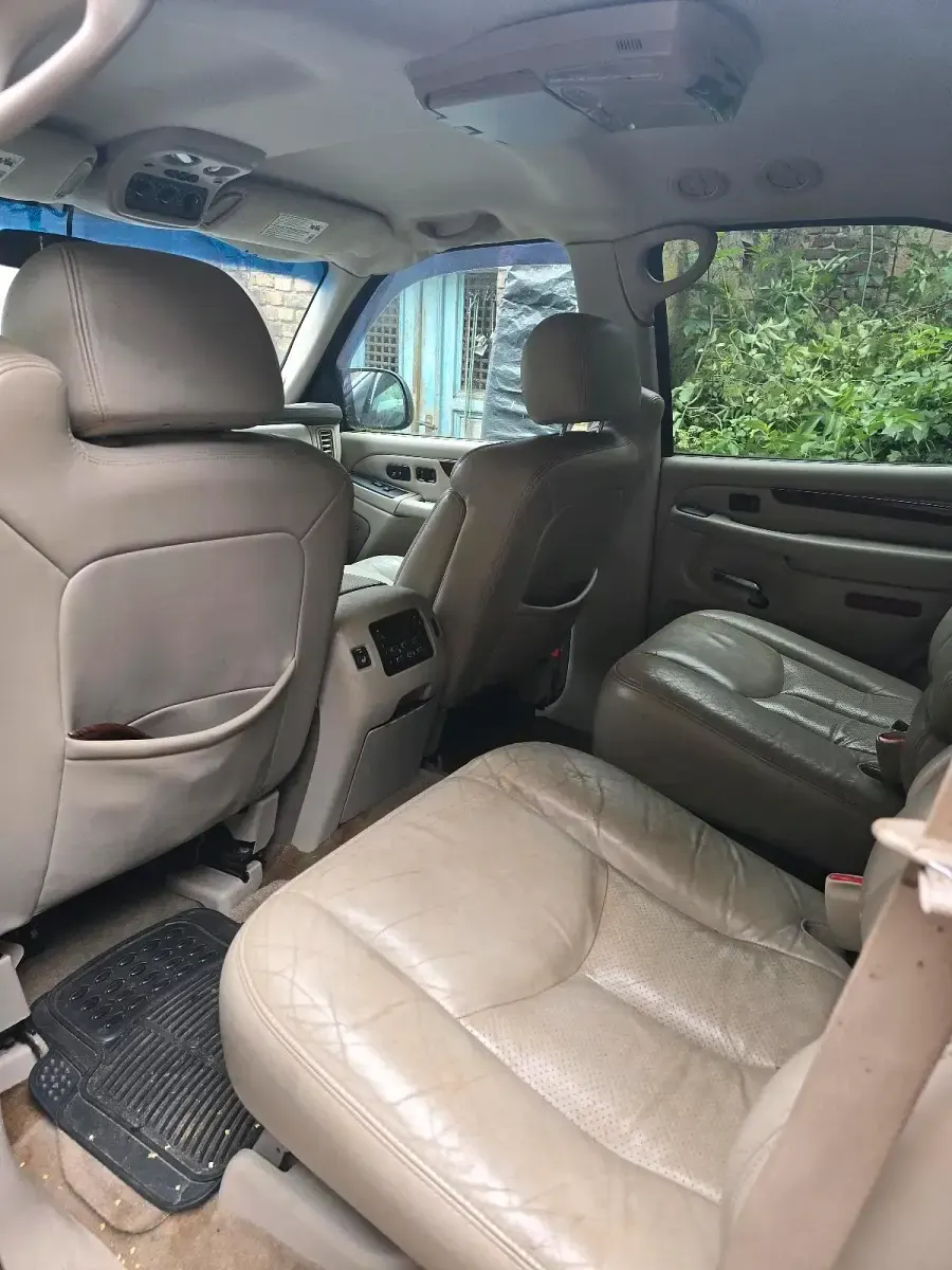 Gebraucht Cadillac Escalade 349 PS (256 kW) 2004 Schwarz SUV