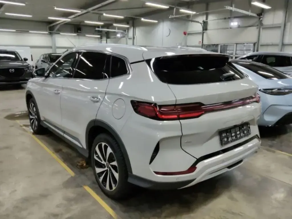 Käytetty BYD Seal 324 HP (238 kW) 2025 Harmaa Katumaasturi