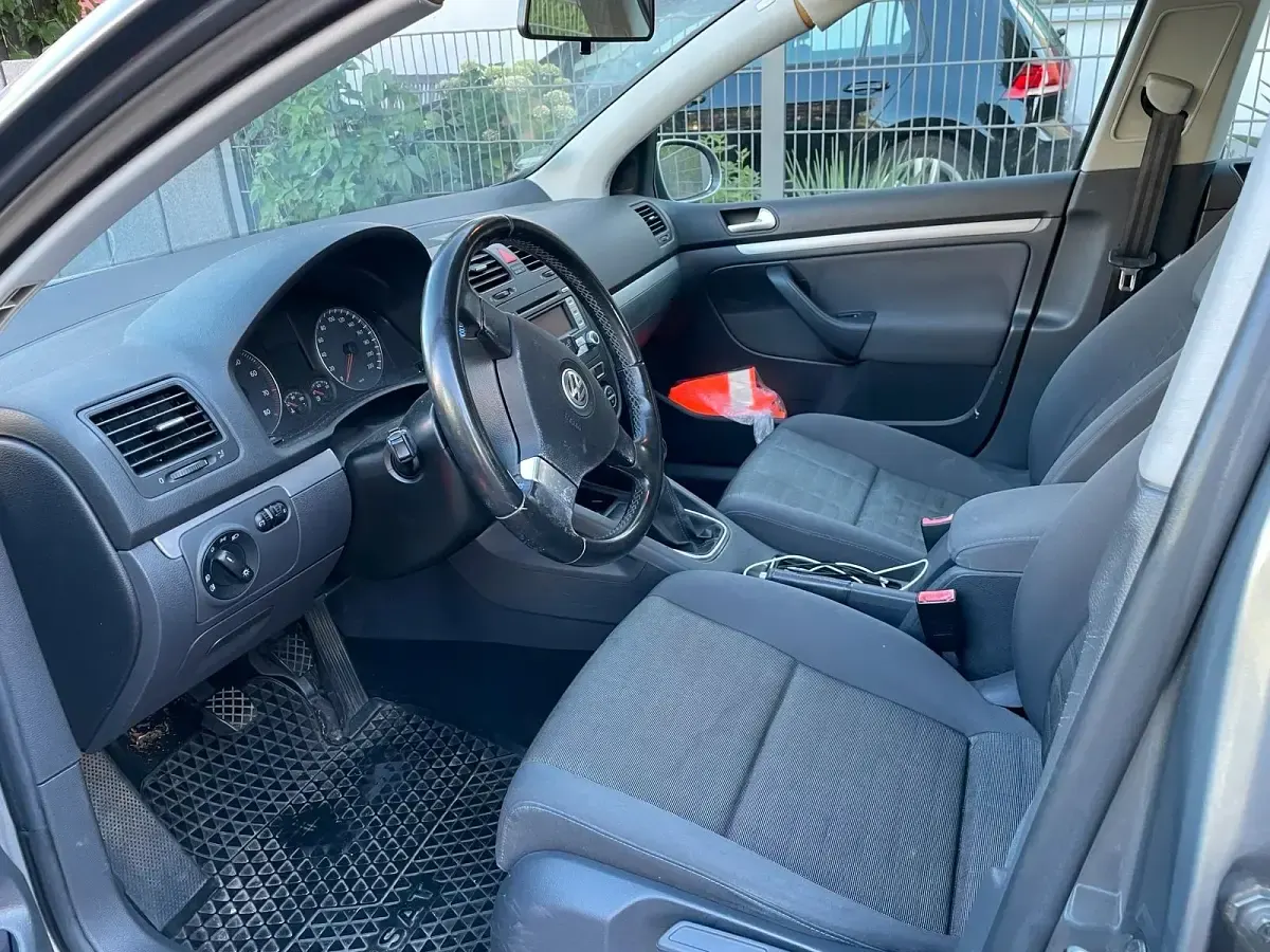 Gebraucht VW Golf V 80 PS (58 kW) 2007 Grau Kleinwagen
