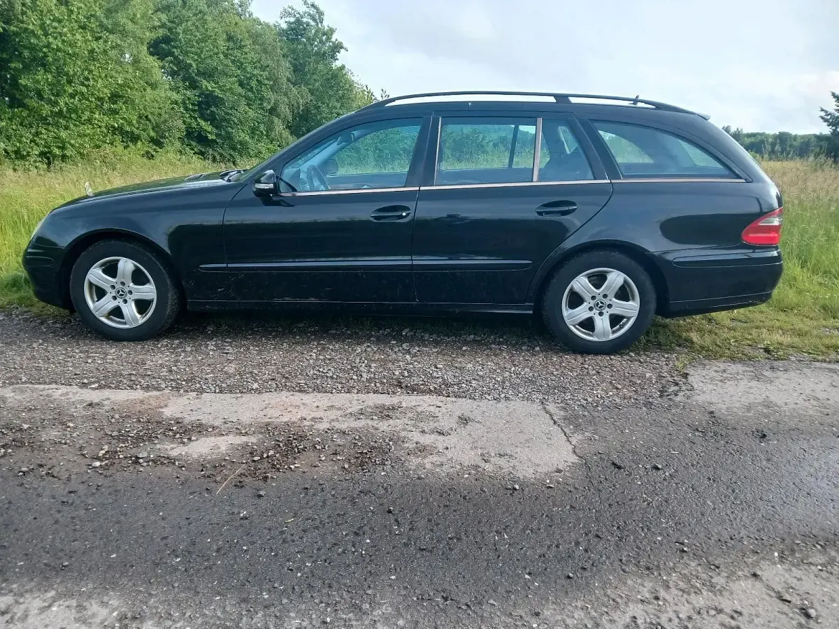 Gebraucht Mercedes E280 190 PS (139 kW) 2006 Schwarz Kombi