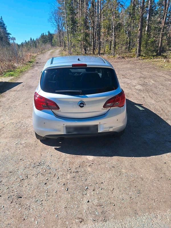 Gebraucht Opel Corsa 101 PS (74 kW) 2015 Silber Kleinwagen