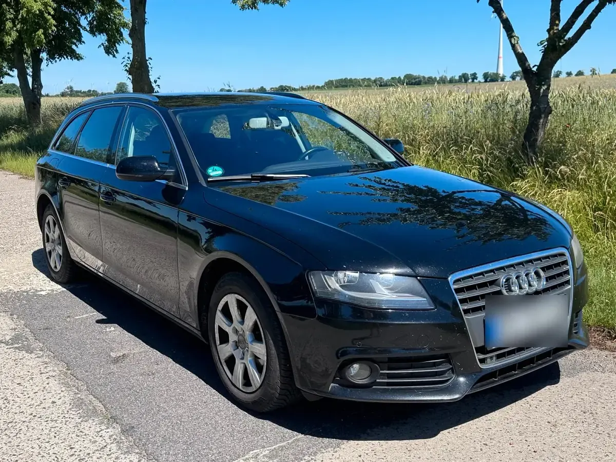 Gebraucht Audi A4 Comfort 2011 Schwarz Kombi