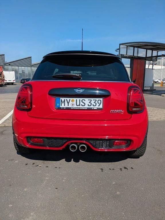 Second-hand Mini Cooper S Chili 192 CP (141 kW) 2019 Roșu Hatchback