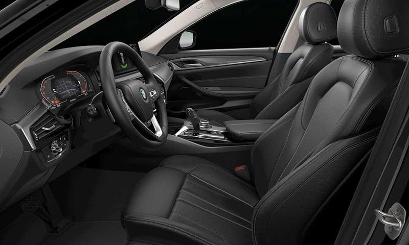 Gebraucht BMW 540 340 PS (250 kW) 2022 Schwarz ii/bonnet fluid black Kombi